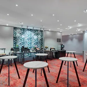 Centre By Ihg Hotel