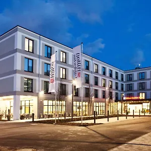 Hilton Garden Munich Messe **** فيلدكيرخن