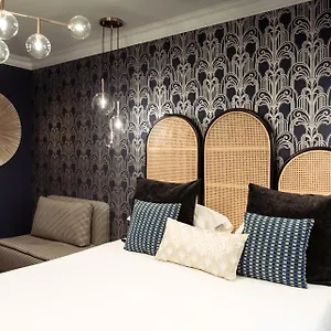 https://la-caravelle-aix-en-provence.fr-provencehotel.com
