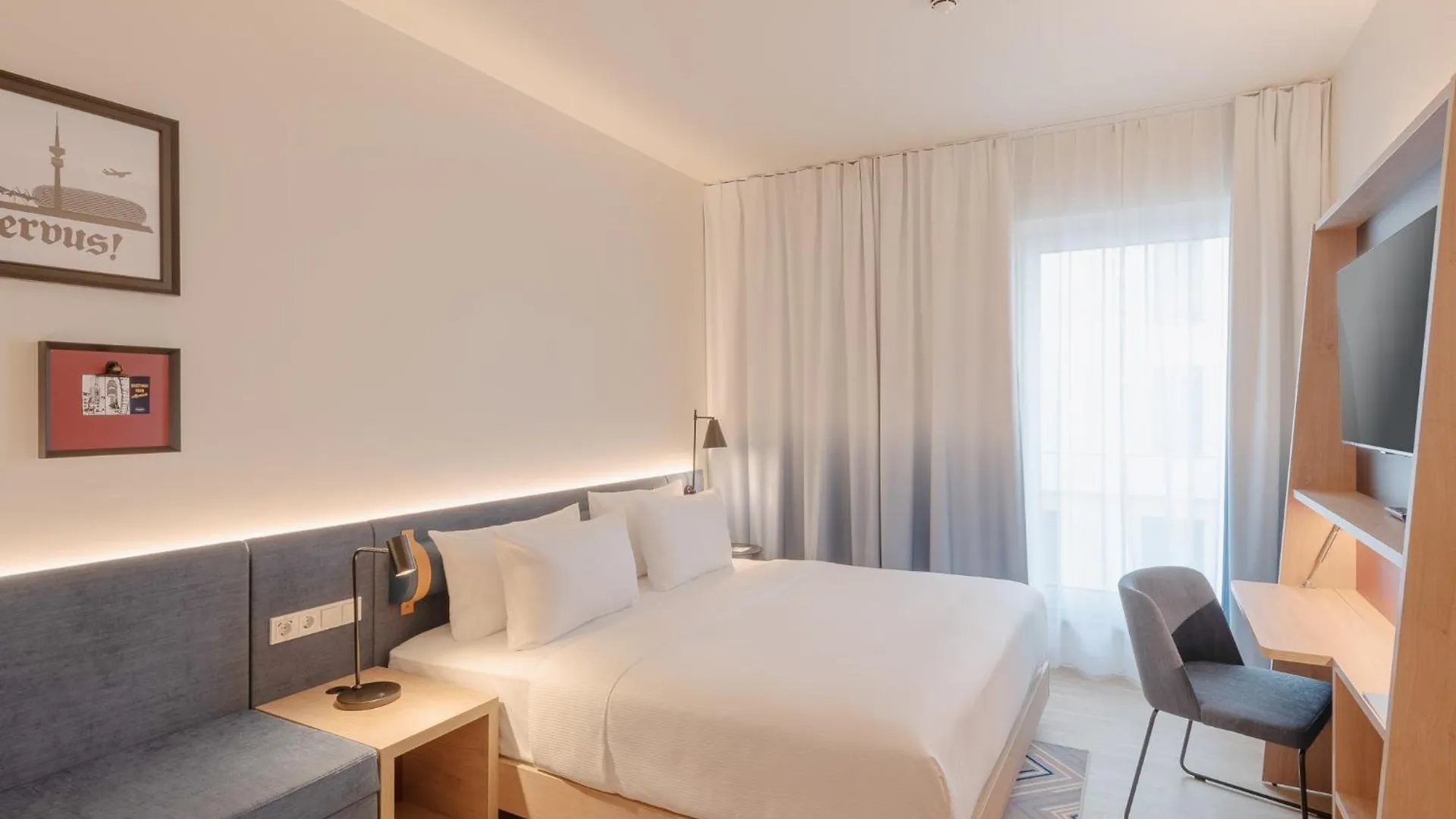 *** Hotel Hampton By Hilton Munich City North Niemcy